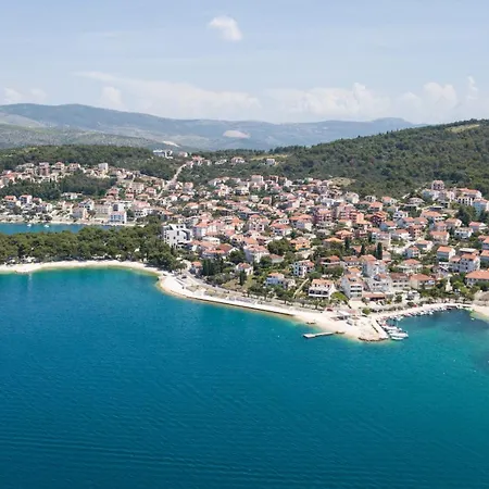With A Parking Space Okrug Gornji, Ciovo - 22795 * Trogir